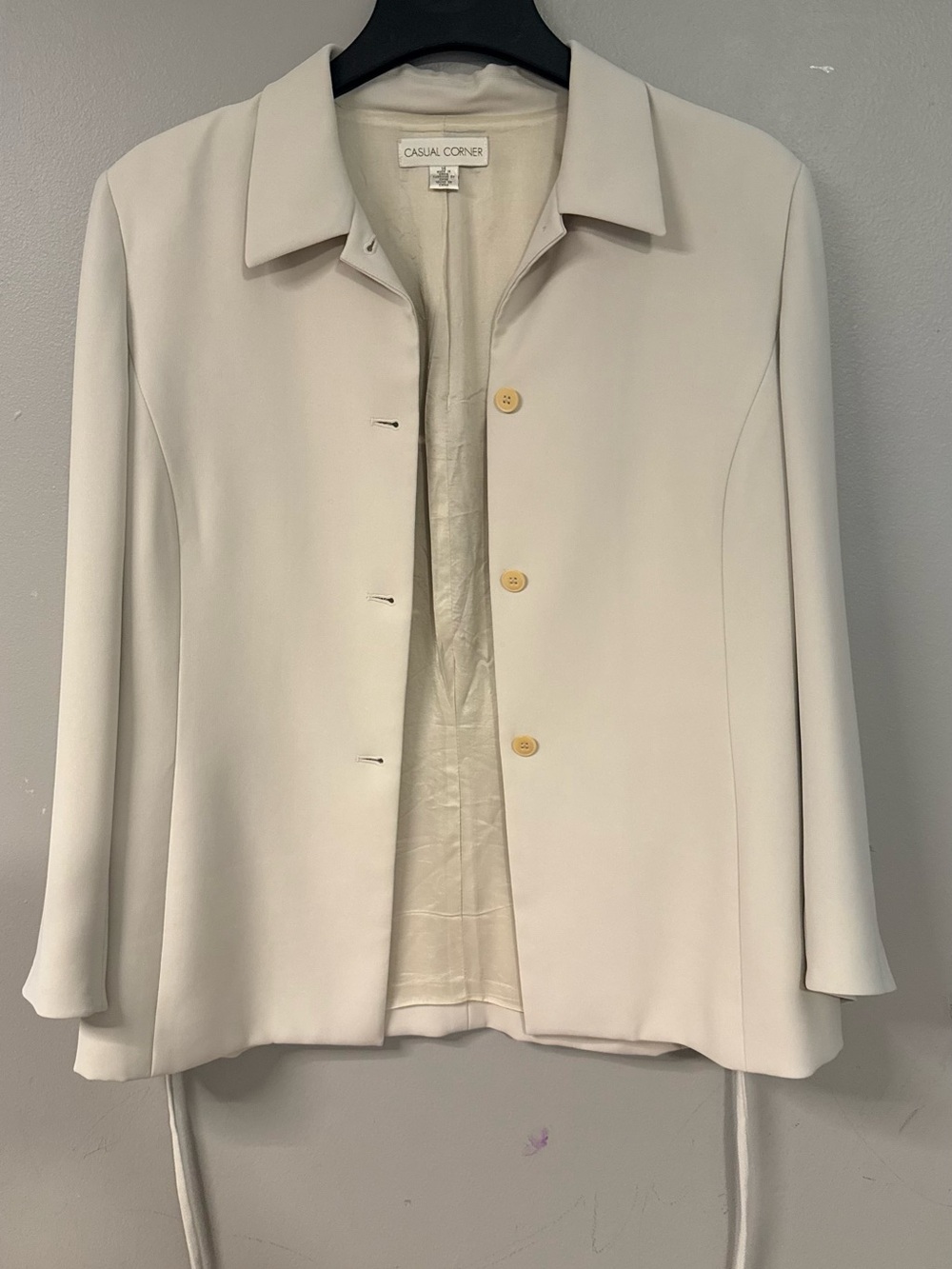 Casual Corner Women's Light Cream Button Jacket